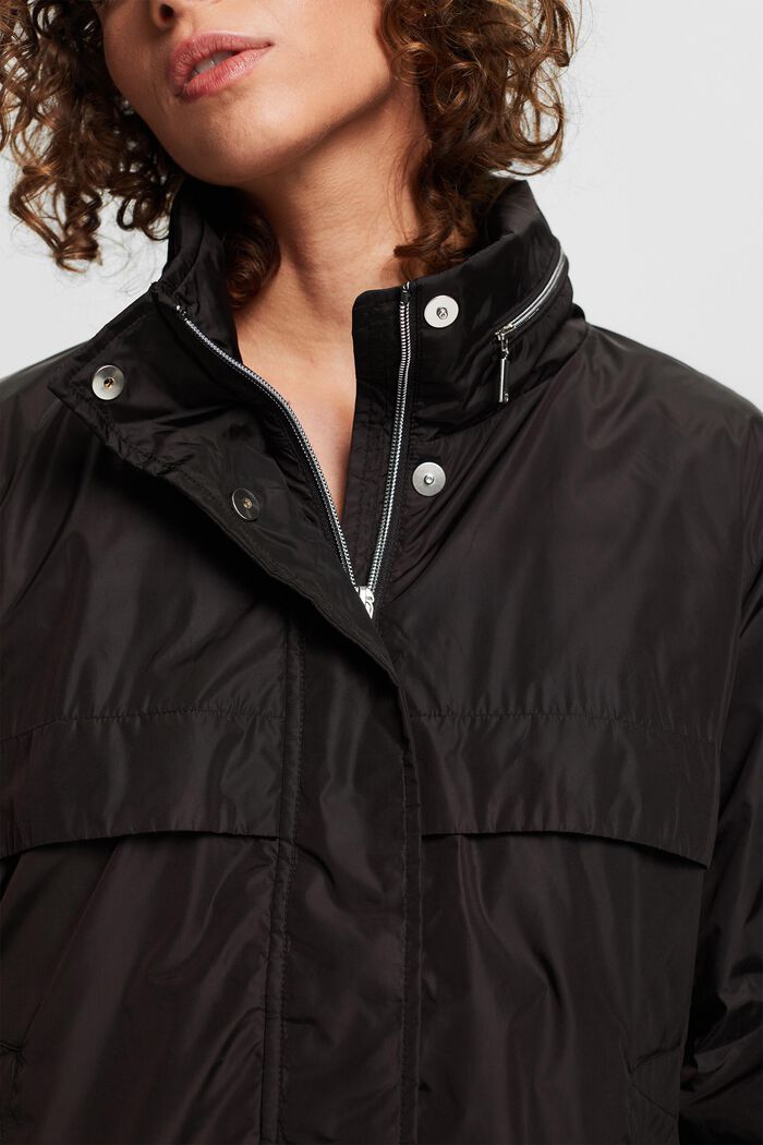 Made of recycled material: jacket with a stowaway hood, BLACK, detail image number 0