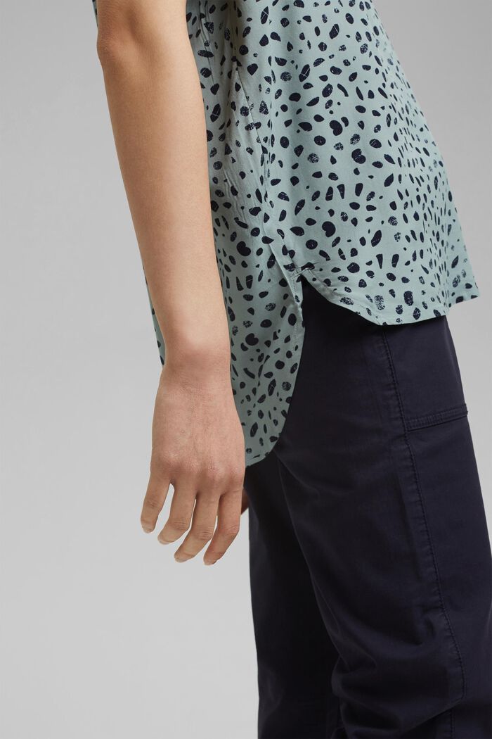 Patterned blouse, LENZING™ ECOVERO™, TURQUOISE, detail image number 2