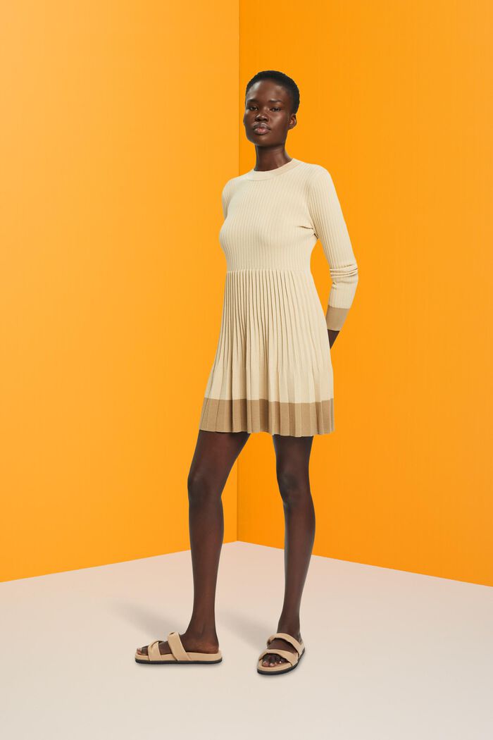 Pleated mini dress with long-sleeves & crewneck, LIGHT BEIGE, detail image number 1