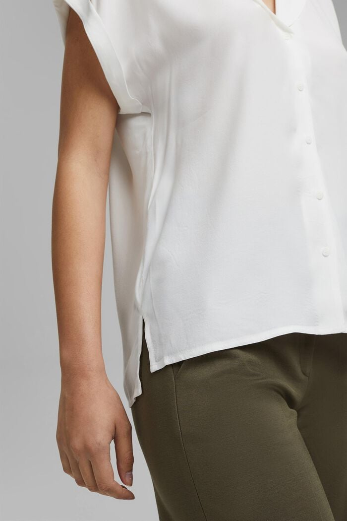 Blouse top with a pyjama-style collar, LENZING™ ECOVERO™, OFF WHITE, detail image number 2
