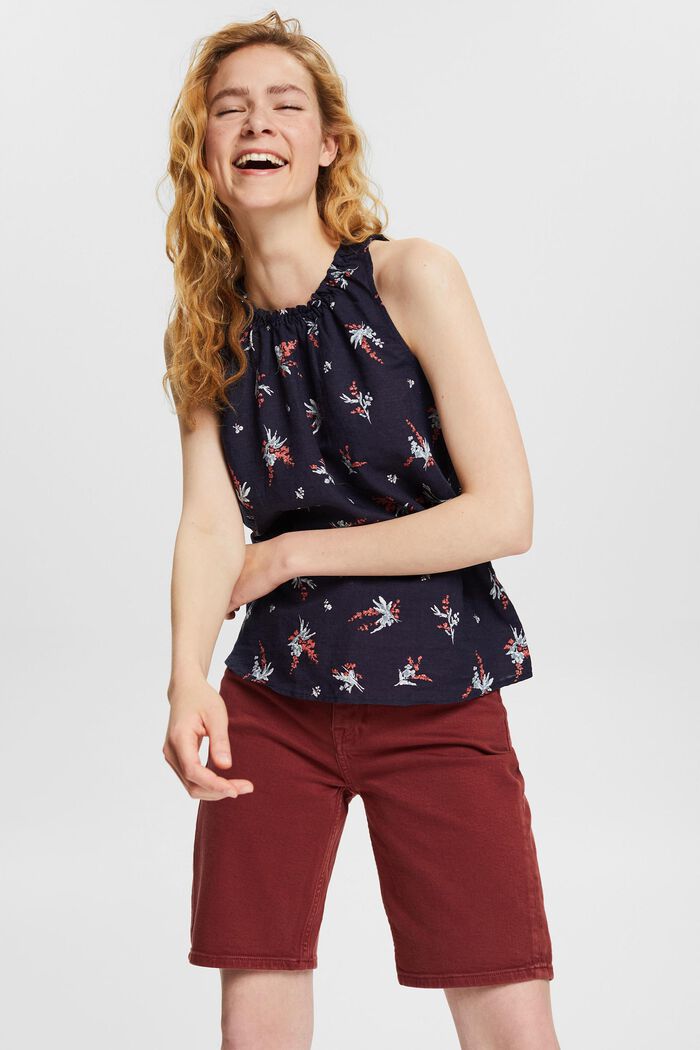 Blended linen blouse with a floral pattern