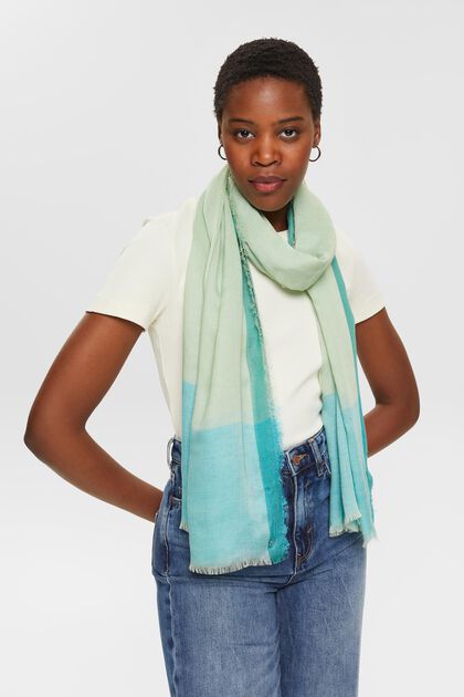 Tri-tone woven scarf