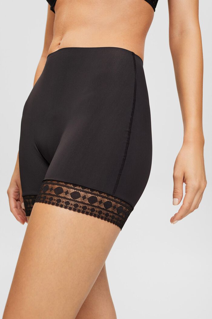 Shaping-effect shorts with lace