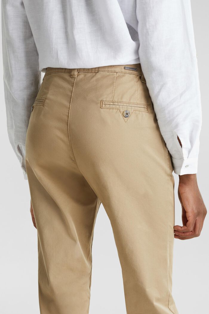 Stretch chinos with Lycra xtra life™