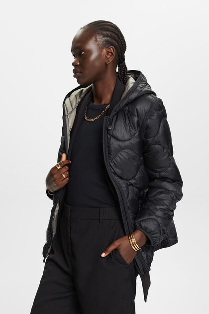 Recycled: quilted and hooded transformer jacket