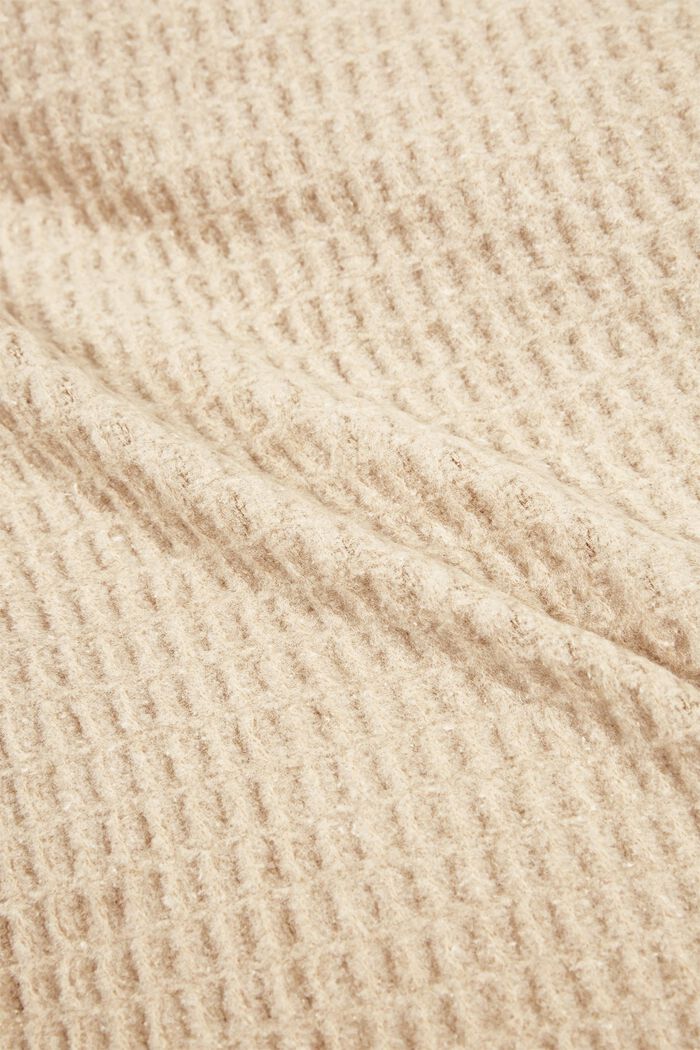 Soft, textured throw in blended cotton, BEIGE, detail image number 1