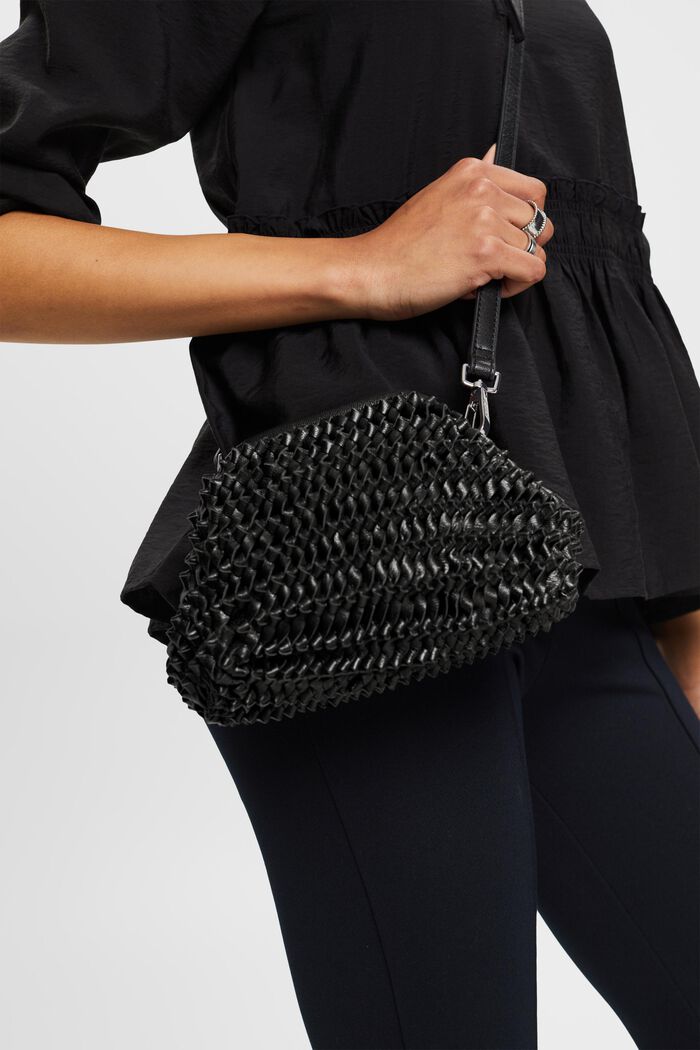 Leather shoulder bag in knotted design, BLACK, detail image number 3