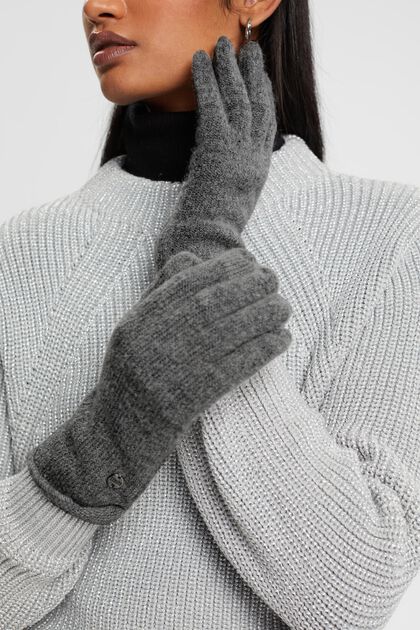 Knitted rolled edge gloves