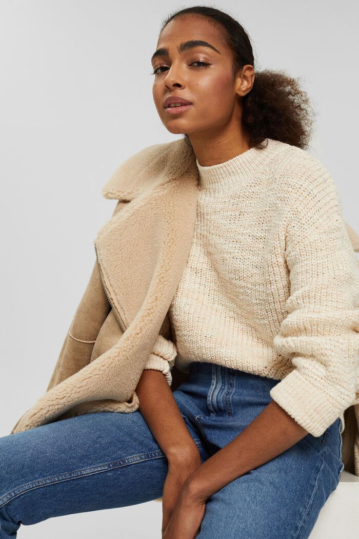 Knitted jumper made of an organic cotton blend