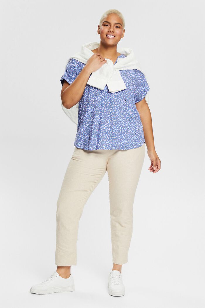 CURVY floral blouse made of LENZING™ ECOVERO™, LIGHT BLUE LAVENDER, detail image number 1