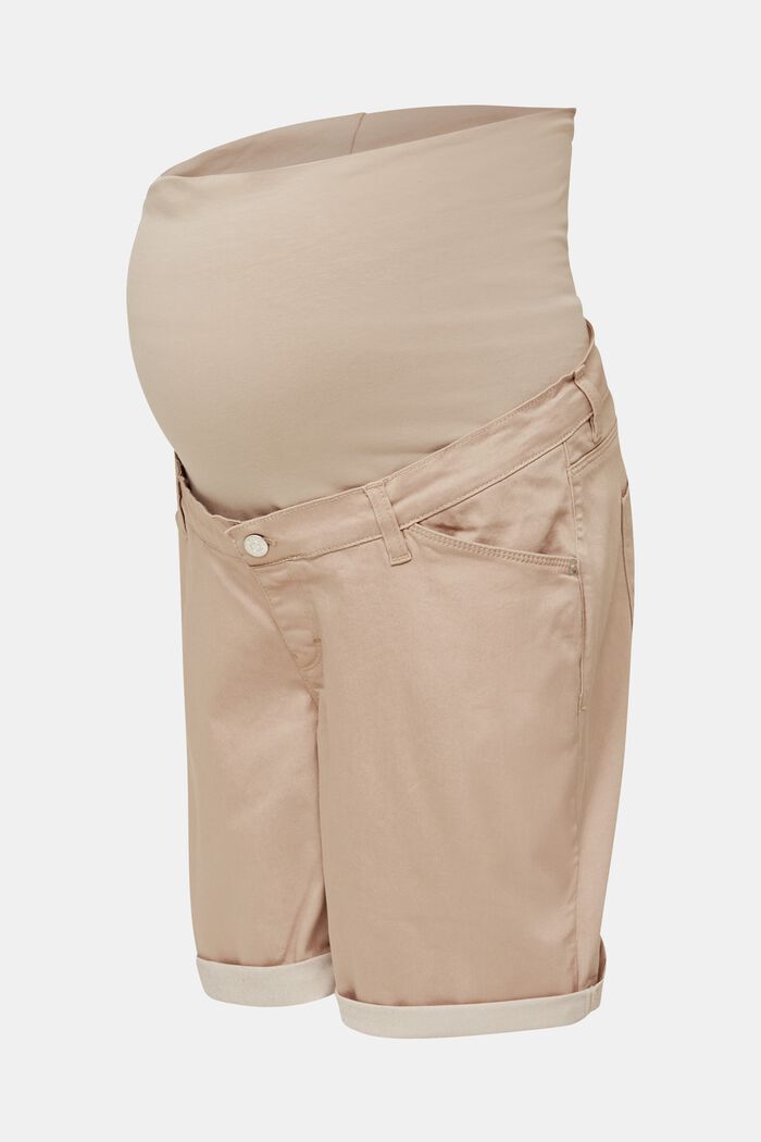 Stretch shorts with an over-bump waistband