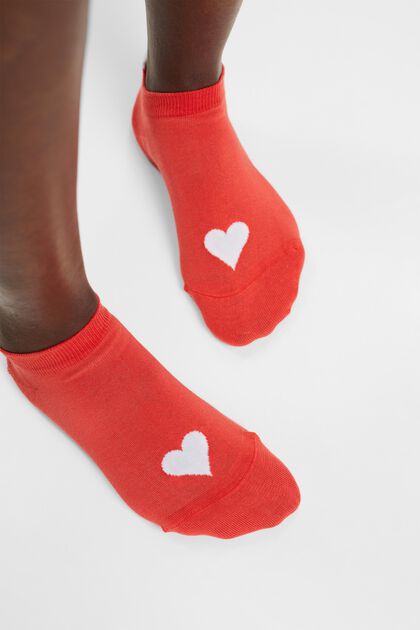 2-pack of heart socks + free LOVE bracelet