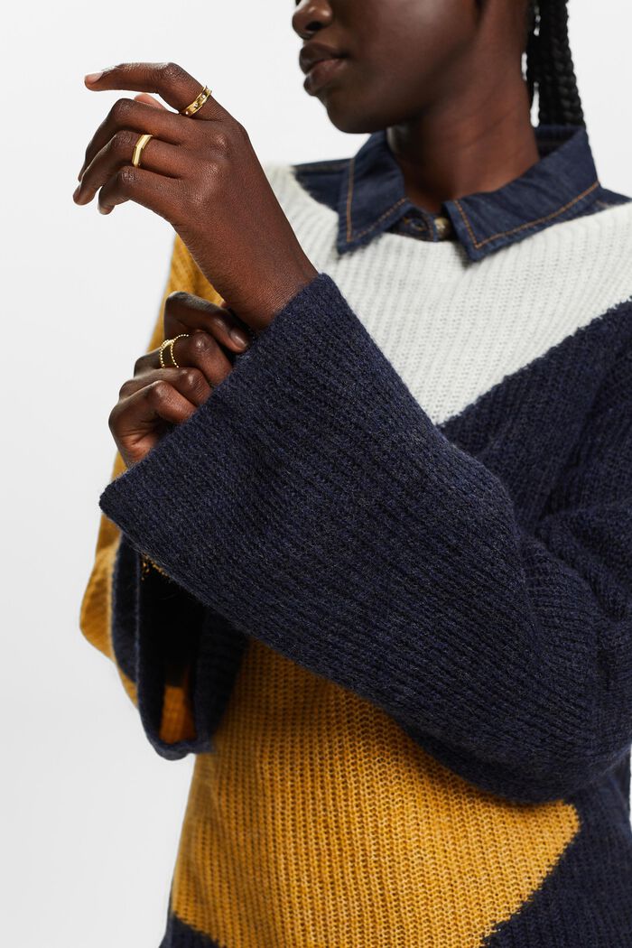 Colourblock jumper, wool blend, BRASS YELLOW, detail image number 2
