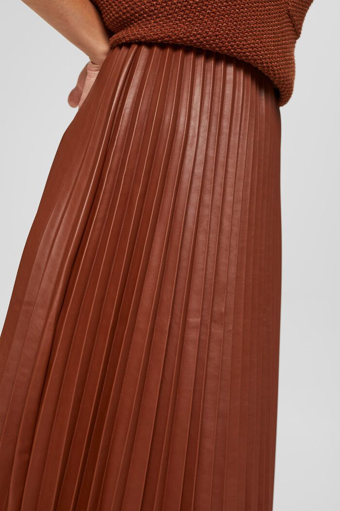 Midi skirt in pleated faux leather, TOFFEE, detail image number 2