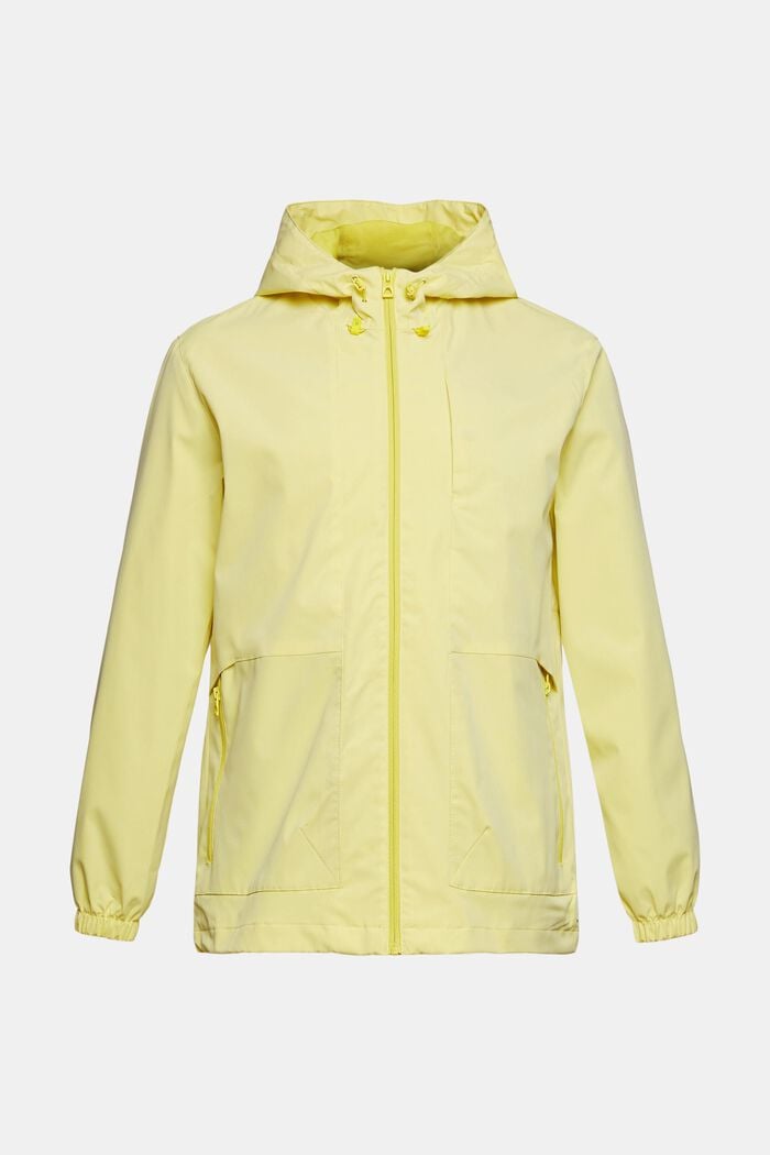 Hooded outdoor jacket made of recycled material