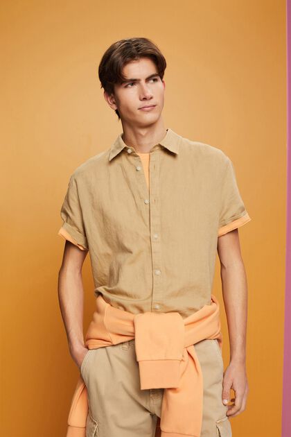 Linen and cotton blend short-sleeved shirt