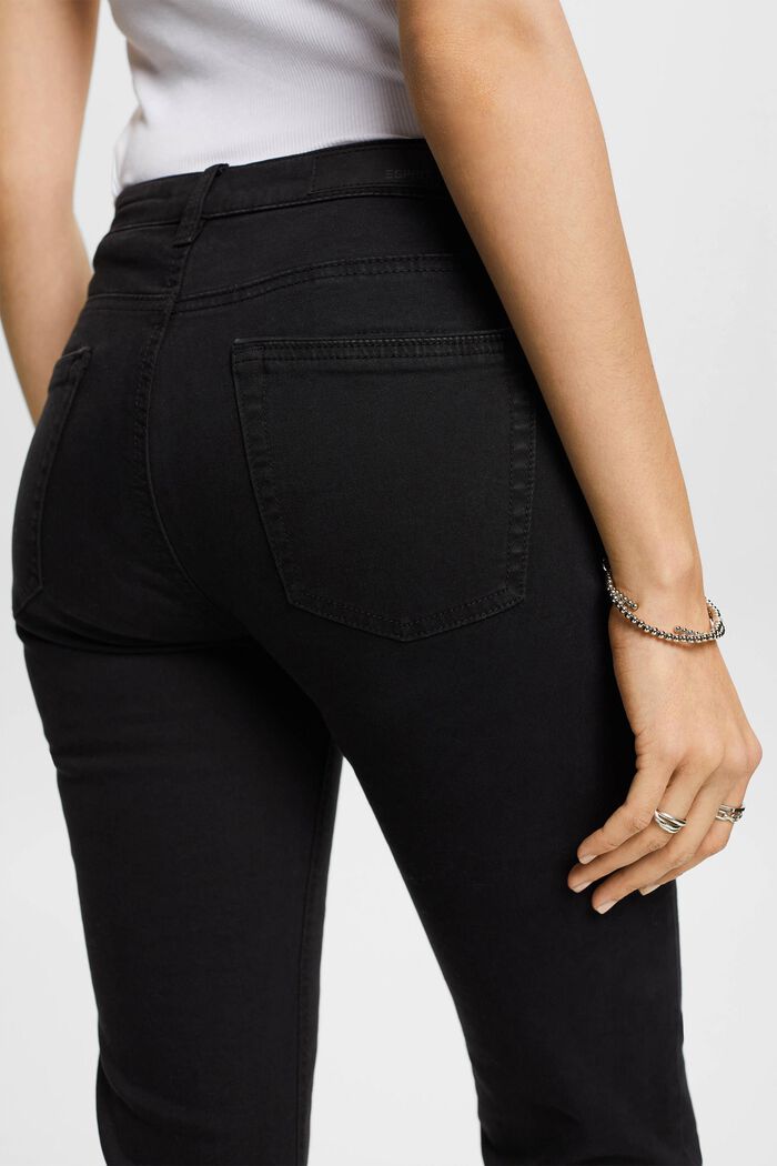 Mid Rise Capri Jeans, BLACK, detail image number 4