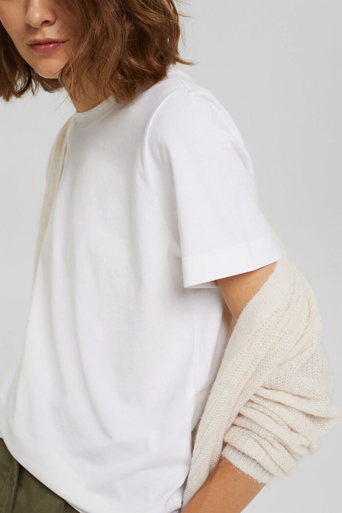 Basic T-shirt made of 100% organic cotton, WHITE, overview