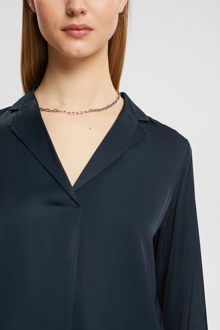 Satin blouse with lapel collar, LENZING™ ECOVERO™, PETROL BLUE, detail image number 2
