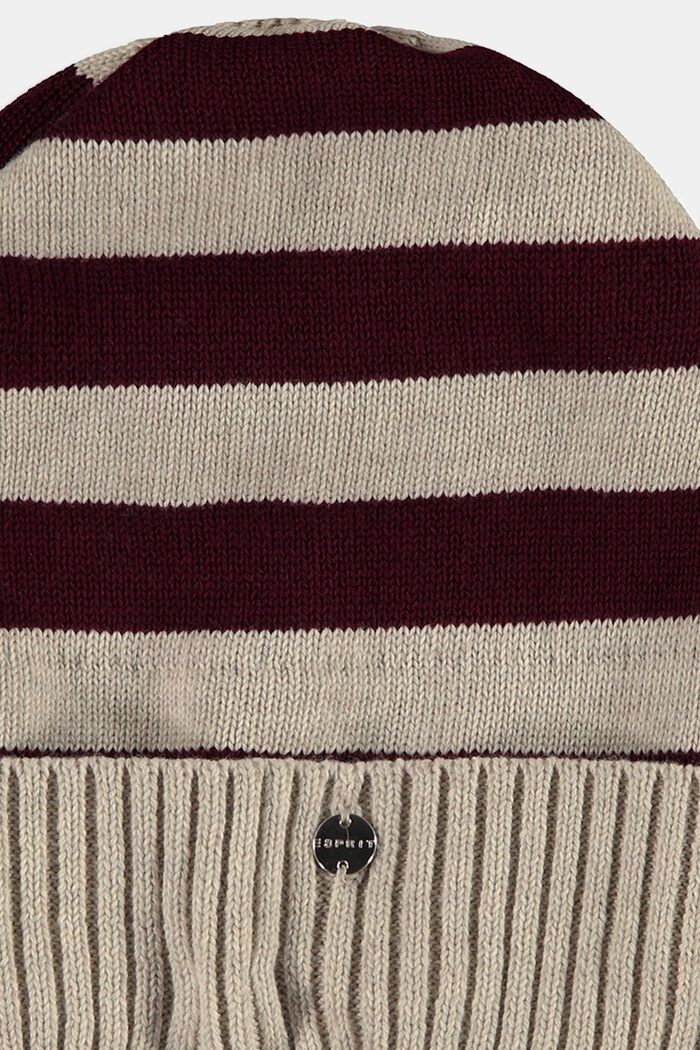 Knitted beanie hat with stripes, BORDEAUX RED, detail image number 2