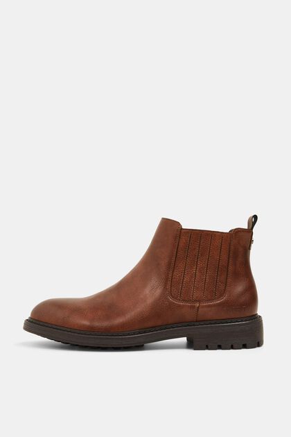 Chelsea boots in faux leather