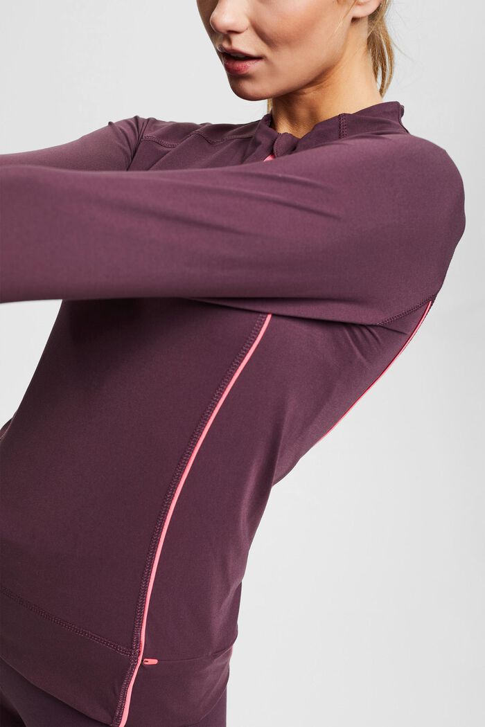 Made of recycled material: active sweatshirt with E-DRY