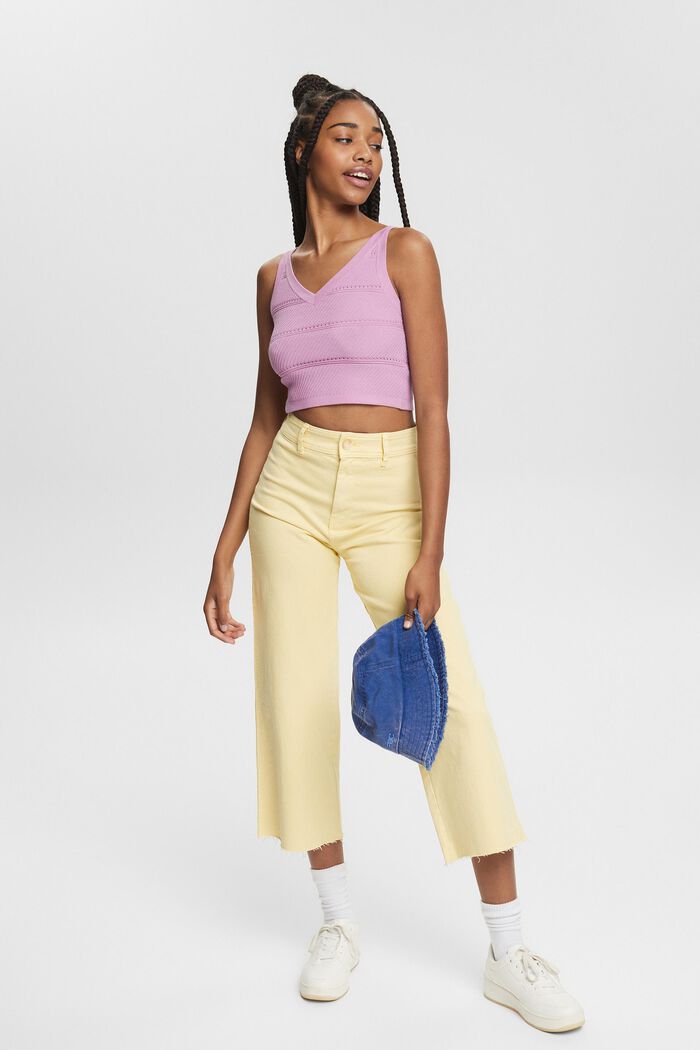 Cropped top in a textured knit