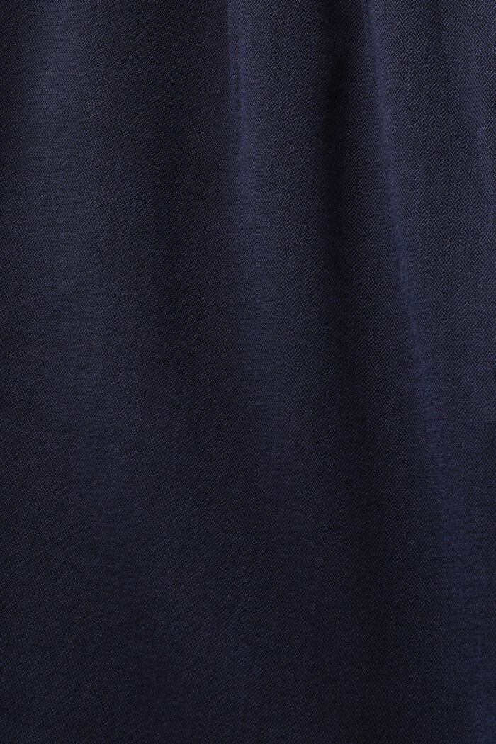 Bermuda shorts with waist pleats, NAVY, detail image number 5