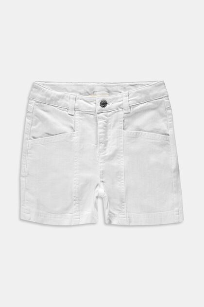 Shorts with an adjustable waistband, made of recycled material