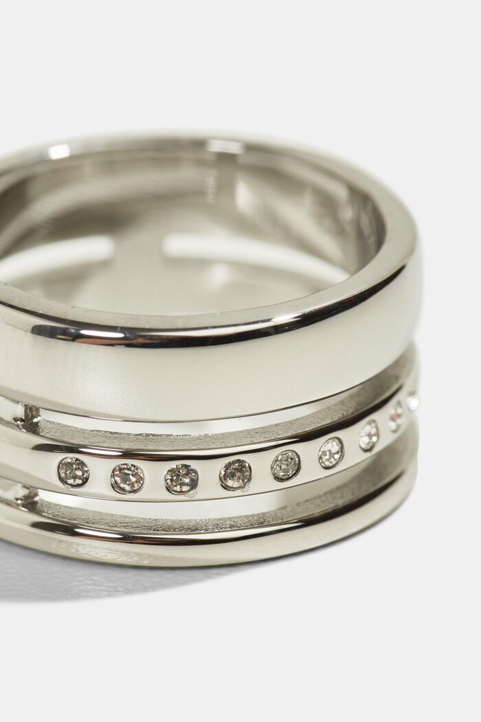 Stainless steel statement ring with zirconia