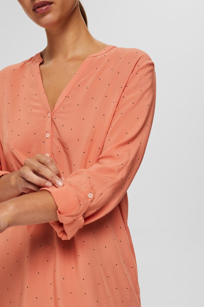 Henley blouse made of LENZING™ ECOVERO™, BLUSH, detail image number 2