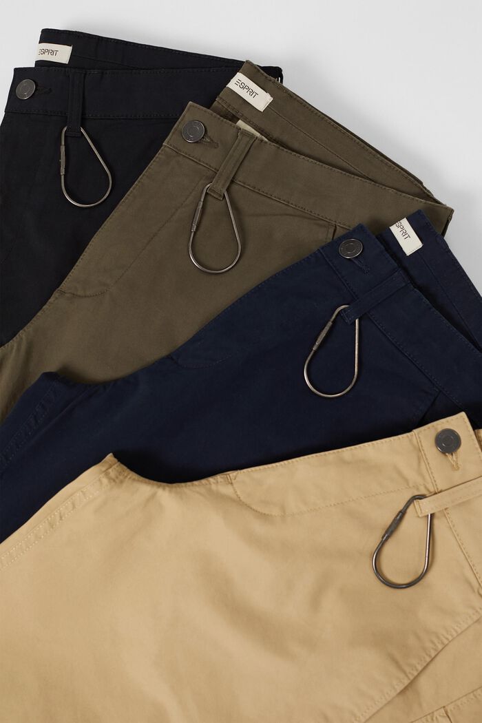 Chinos made of organic cotton with a keyring