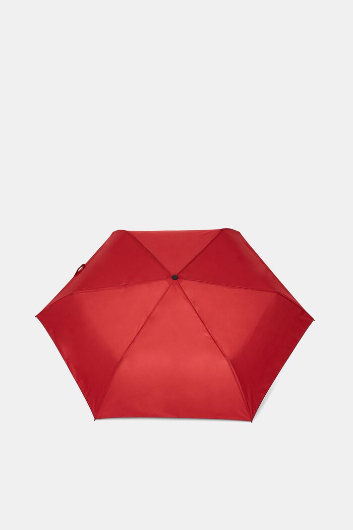 Pocket umbrella with eco-friendly water resistance