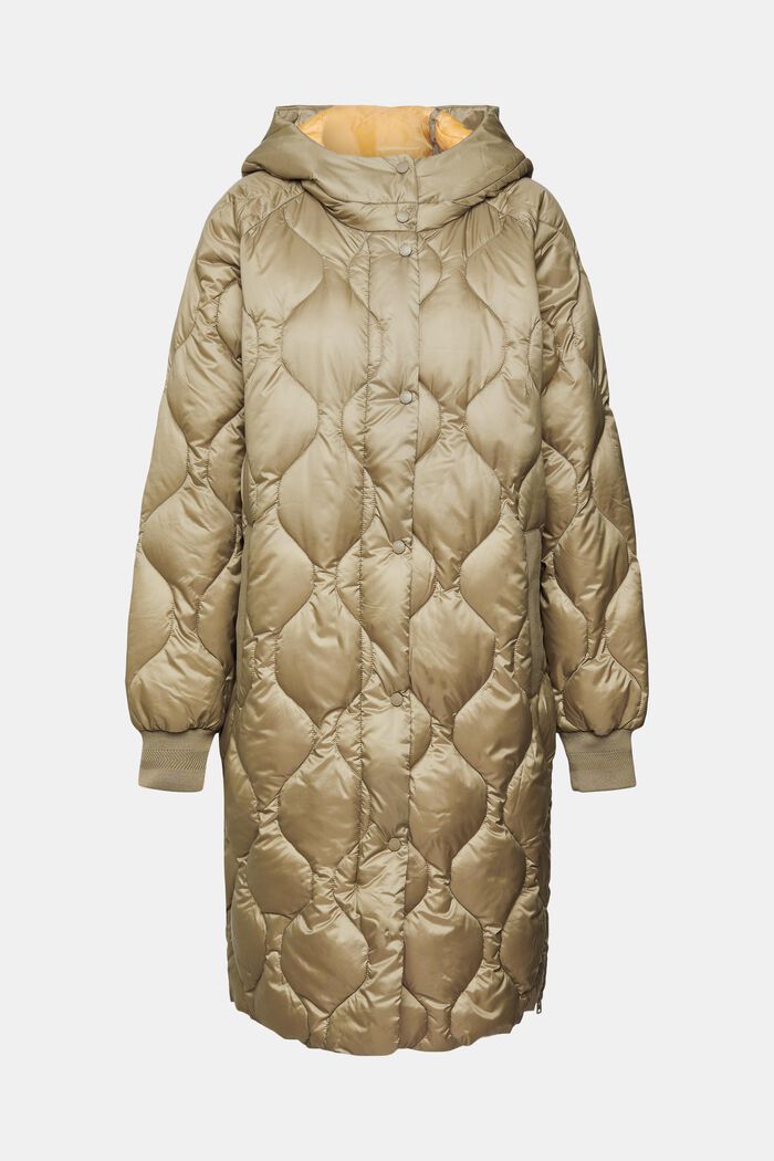 Quilted coat with contrast lining