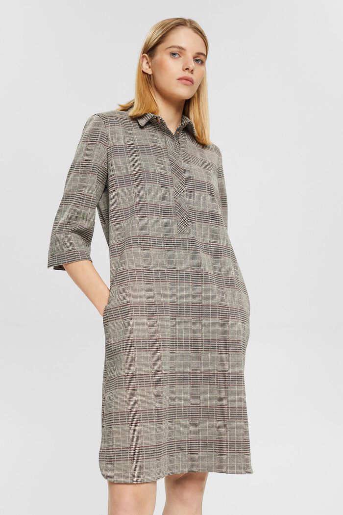Dress with a Prince of Wales check pattern