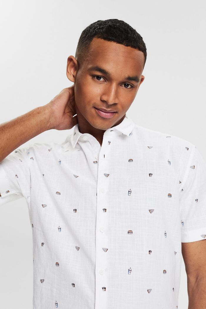 Shirt with a printed motif 