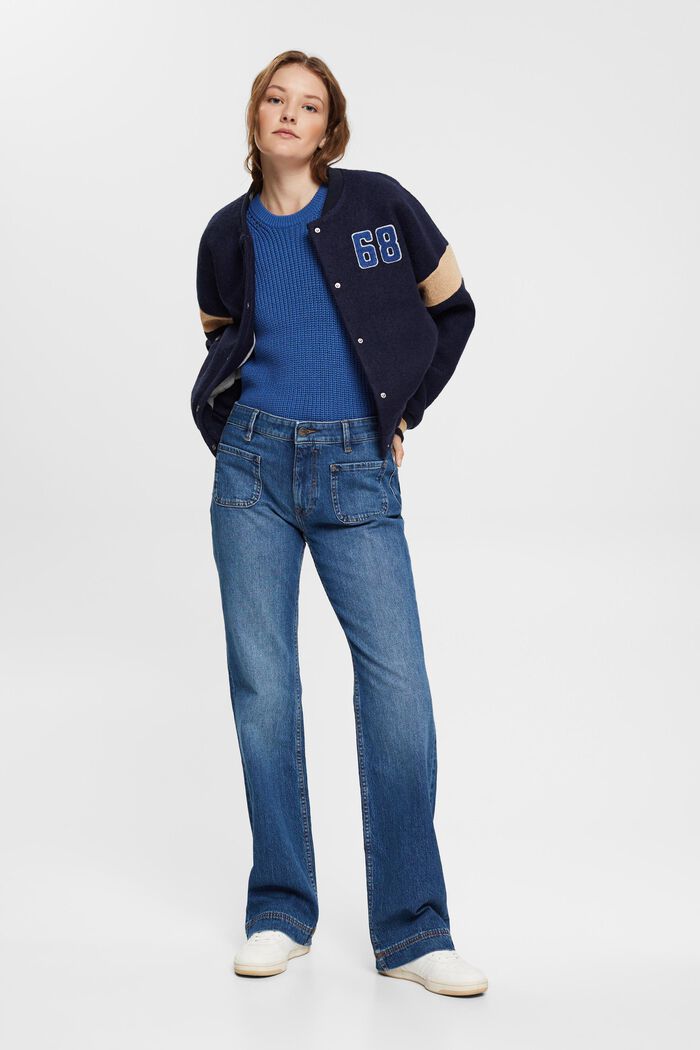 Stretch jeans with patch pockets