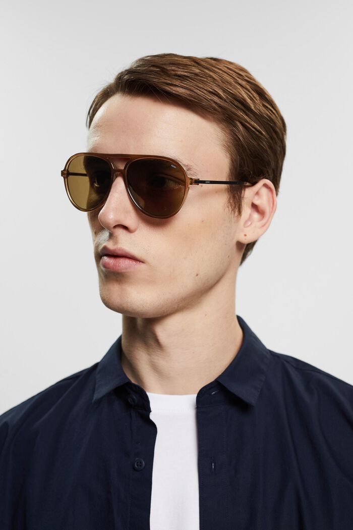 Aviator-inspired sunglasses