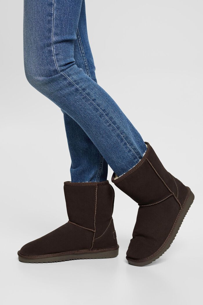 Velours winter boots with faux fur lining