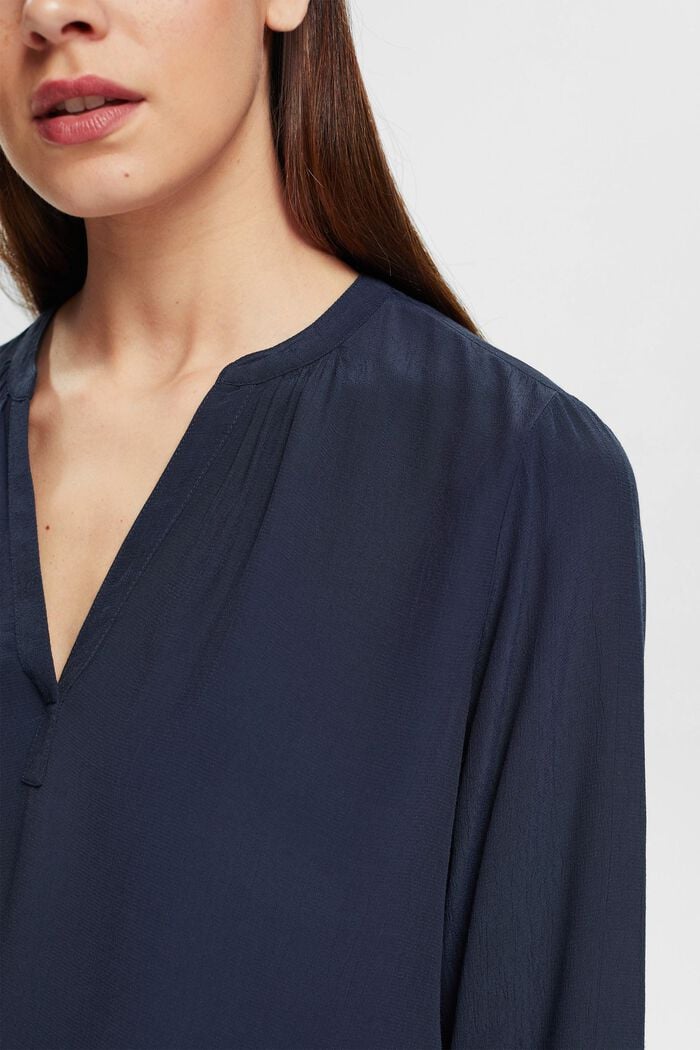 V-neck blouse of LENZING™ and ECOVERO™ viscose, NAVY, detail image number 2