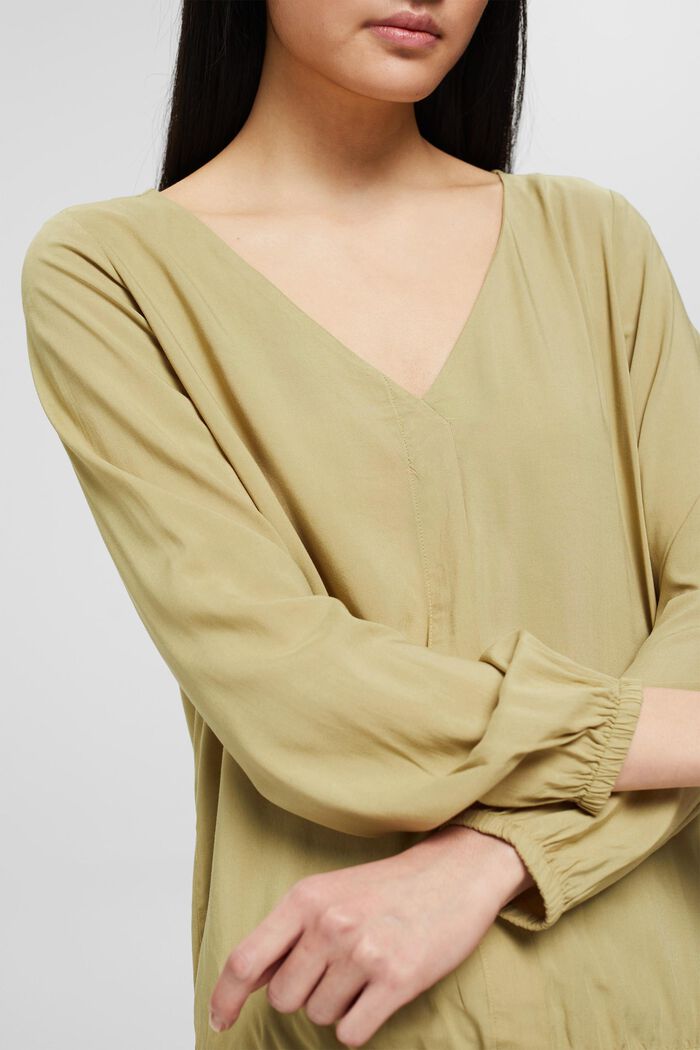 V-neck blouse made of LENZING™ ECOVERO™, LEAF GREEN, detail image number 0