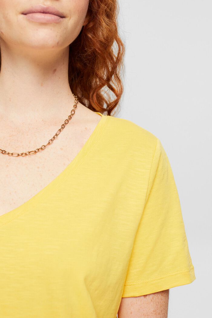 V-neck T-shirt, YELLOW, detail image number 0