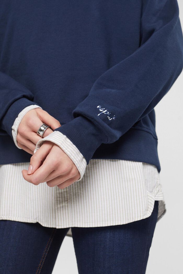 Sweatshirt with embroidered sleeve logo, NAVY, detail image number 2