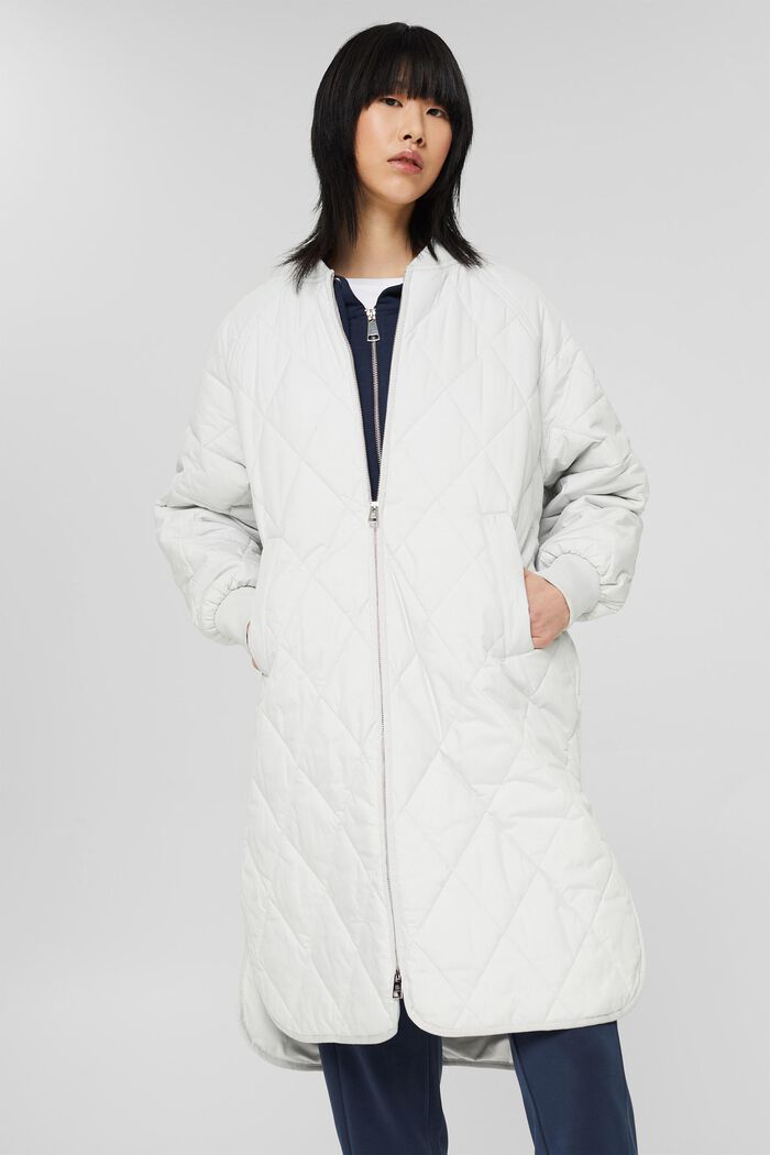 Made of recycled material: oversized quilted coat