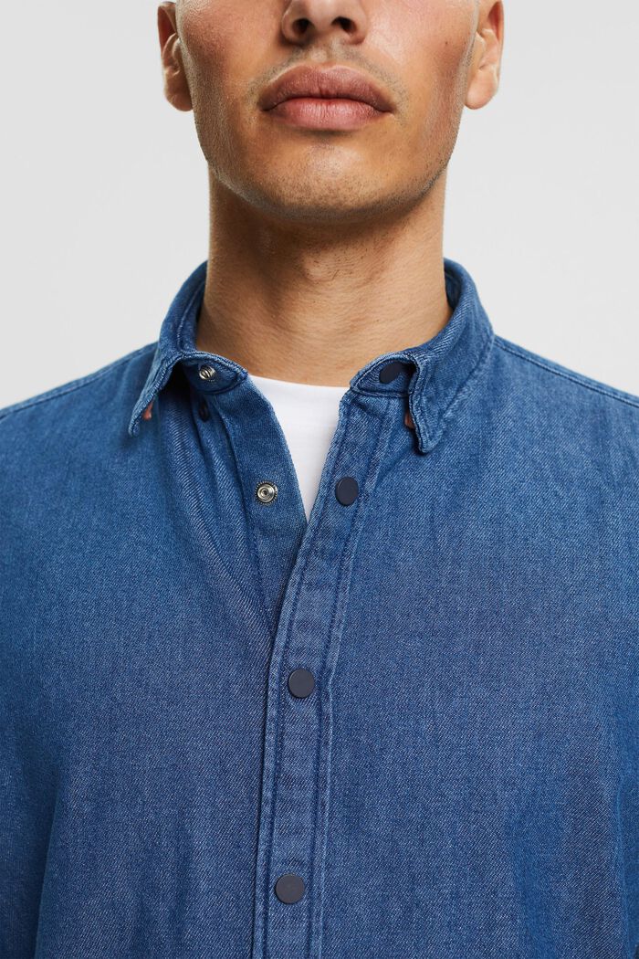 Denim shirt in 100% cotton