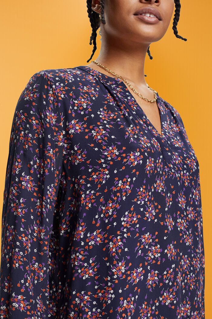 Floral V-neck blouse, NAVY, detail image number 2