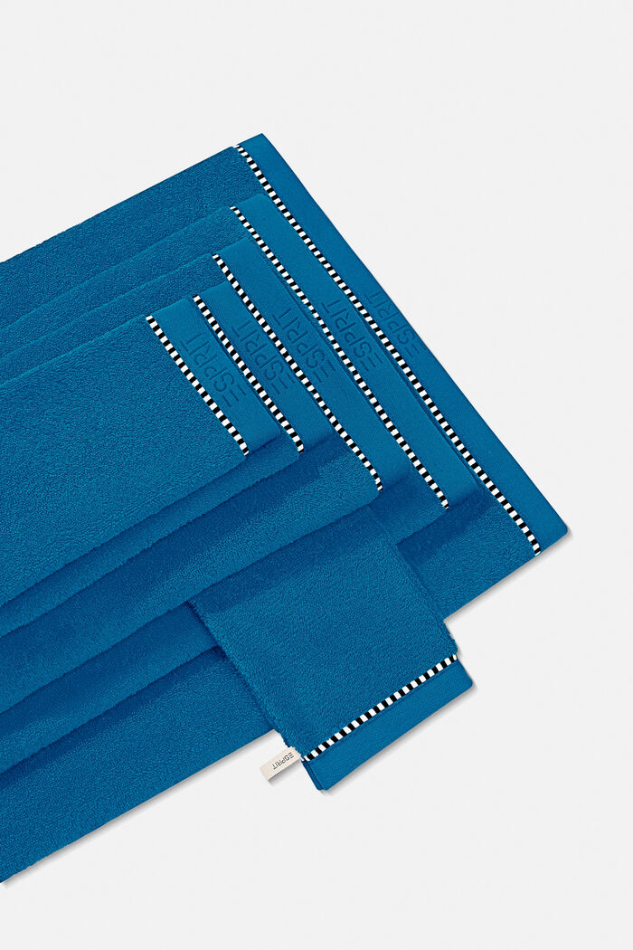 With TENCEL™: terry cloth towel collection, OCEAN BLUE, detail image number 4