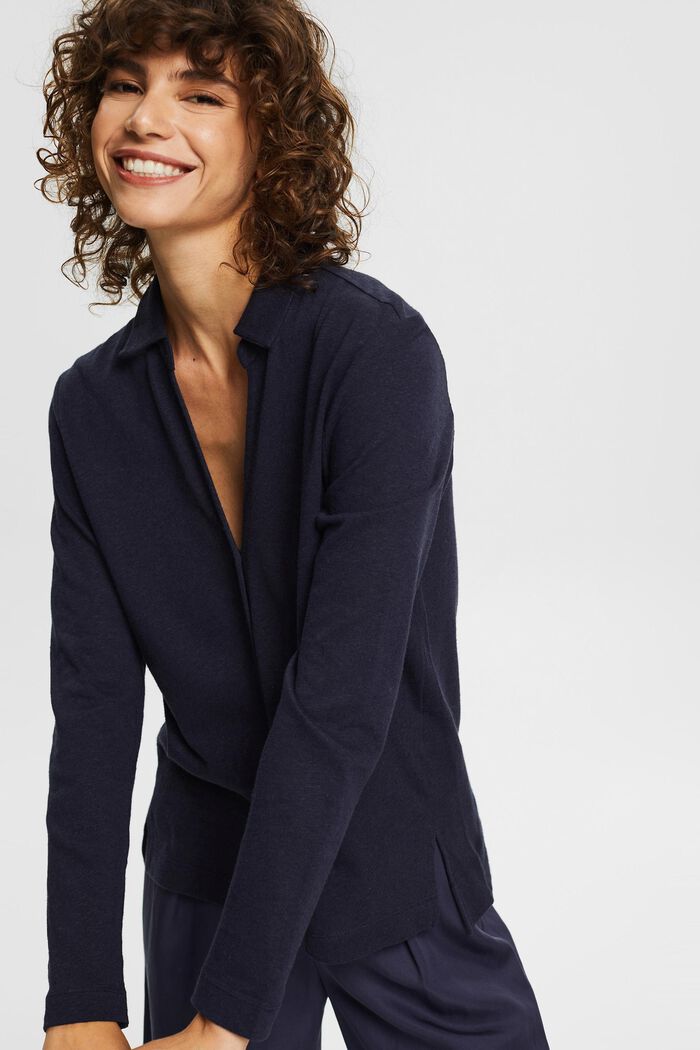 Made of blended linen: long sleeve top with a button placket