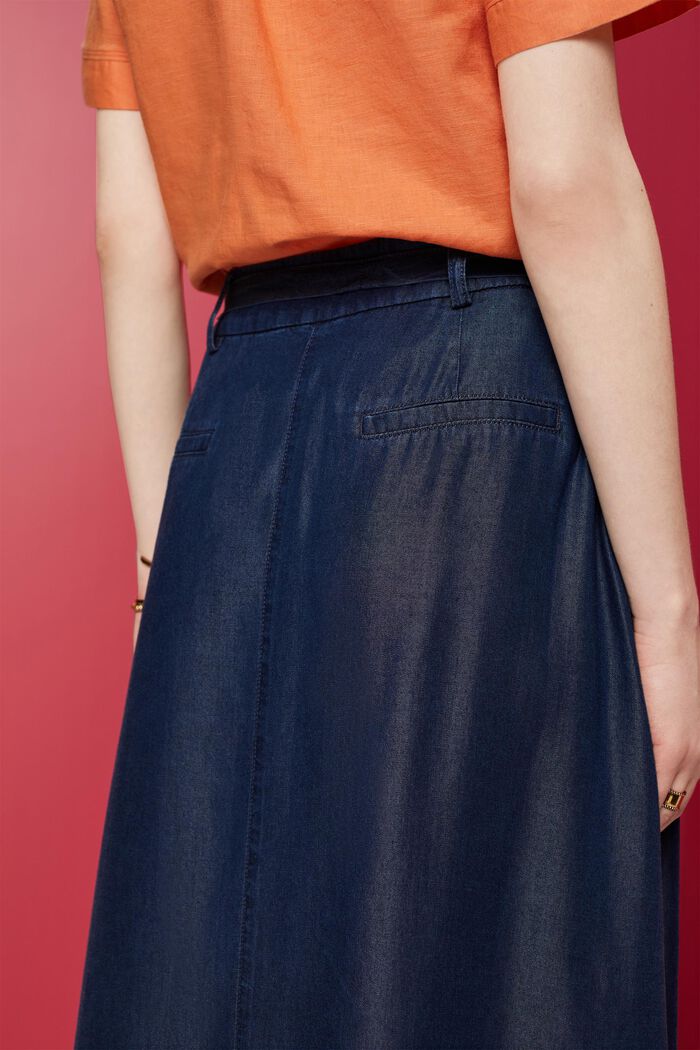 Midi skirt in a denim look, TENCEL™, BLUE DARK WASHED, detail image number 4