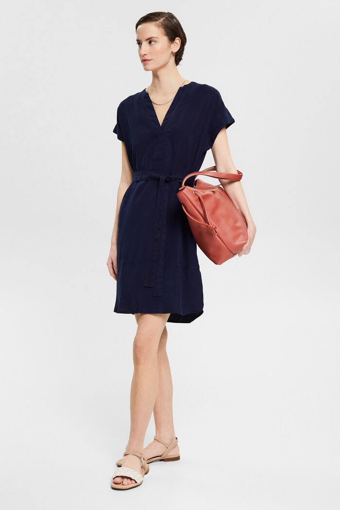 Made of TENCEL™:  tunic dress with a belt, NAVY, detail image number 1